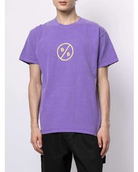 hellviolettes bedrucktes T-Shirt mit einem Rundhalsausschnitt von Blood Brother