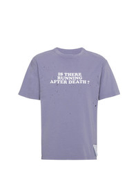hellviolettes bedrucktes T-Shirt mit einem Rundhalsausschnitt von Satisfy