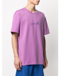 hellviolettes bedrucktes T-Shirt mit einem Rundhalsausschnitt von MSGM