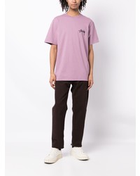 hellviolettes bedrucktes T-Shirt mit einem Rundhalsausschnitt von Stussy