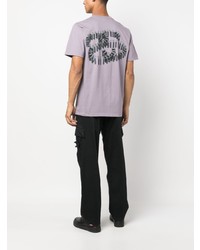 hellviolettes bedrucktes T-Shirt mit einem Rundhalsausschnitt von Stussy