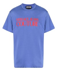 hellviolettes bedrucktes T-Shirt mit einem Rundhalsausschnitt von VERSACE JEANS COUTURE