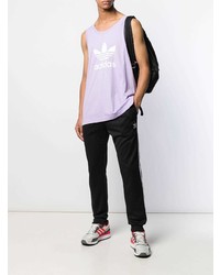 hellviolettes bedrucktes Trägershirt von adidas