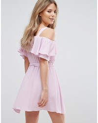 hellviolettes Kleid mit Rüschen von Miss Selfridge