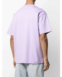 hellviolettes T-Shirt mit einem Rundhalsausschnitt von Drôle De Monsieur