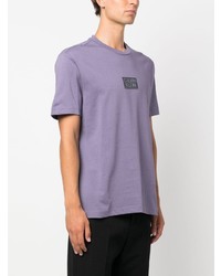 hellviolettes T-Shirt mit einem Rundhalsausschnitt von Calvin Klein