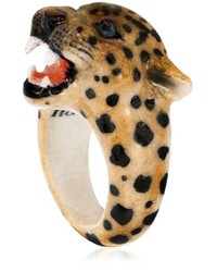 Juwelen mit Leopardenmuster