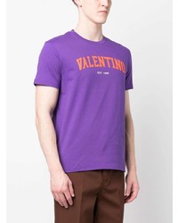lila bedrucktes T-Shirt mit einem Rundhalsausschnitt von Valentino