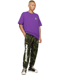 lila besticktes T-Shirt mit einem Rundhalsausschnitt von AAPE BY A BATHING APE