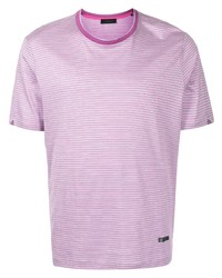 lila horizontal gestreiftes T-Shirt mit einem Rundhalsausschnitt