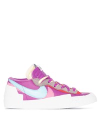 lila niedrige Sneakers von Nike