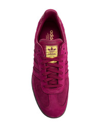 lila niedrige Sneakers von adidas