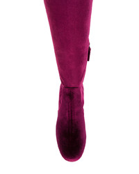 lila Overknee Stiefel aus Samt von Aquazzura