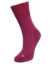 lila Socken von Falke
