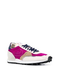 lila Sportschuhe von Nike