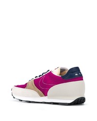 lila Sportschuhe von Nike