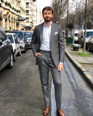 grauer Anzug mit Karomuster von Armani Collezioni