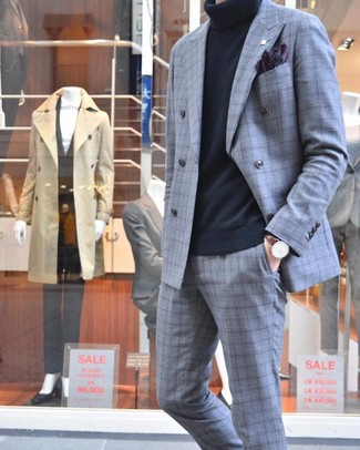 Dunkellila bedrucktes Einstecktuch kombinieren – 65 Herren Outfits: Kombinieren Sie einen grauen Anzug mit Schottenmuster mit einem dunkellila bedruckten Einstecktuch für ein Alltagsoutfit, das Charakter und Persönlichkeit ausstrahlt.