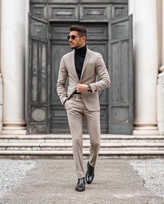 hellbeige vertikal gestreifter Anzug von Dolce & Gabbana