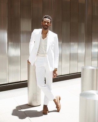 30 Jährige: Welche Businesshemden mit beige Slipper zu tragen – 133 Herren Outfits: Kombinieren Sie ein Businesshemd mit einem weißen Anzug für einen stilvollen, eleganten Look. Wenn Sie nicht durch und durch formal auftreten möchten, entscheiden Sie sich für beige Slipper.