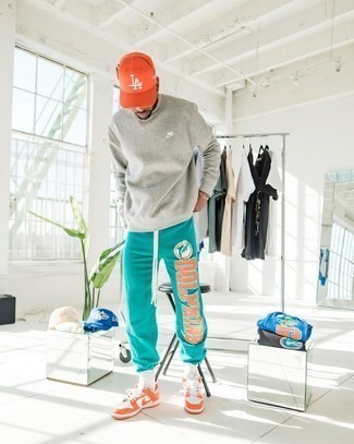 Türkise Jogginghose kombinieren – 6 Herren Outfits