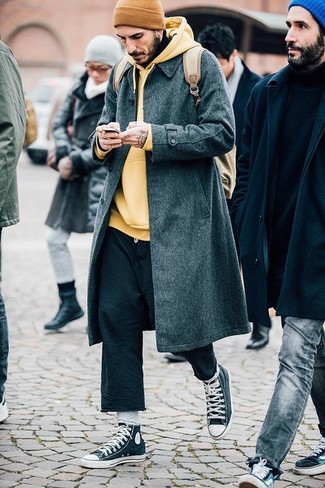 Hellbeige Segeltuch Rucksack kombinieren – 12 Herren Outfits kalt Wetter