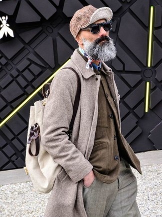 Hellbeige Segeltuch Rucksack kombinieren – 12 Herren Outfits kalt Wetter