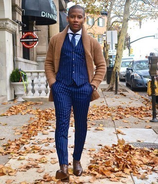 Welche Westen mit hellbeige Strickjacke zu tragen – 10 Herren Outfits