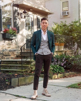 Welche Businesshemden mit hellbeige Freizeitstiefel zu tragen – 11 Herren Outfits