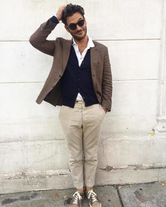 Welche Businesshemden mit hellbeige Chinohose zu tragen – 634+ Herren Outfits