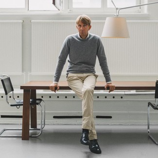40 Jährige: Hellbeige Chinohose kombinieren – 62 Frühling Herren Outfits