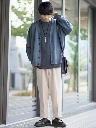 Teenager: Hellbeige Chinohose kombinieren – 17 Smart-Casual Frühling Herren Outfits