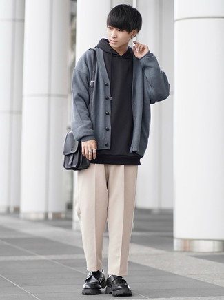 Teenager: Hellbeige Chinohose kombinieren – 17 Smart-Casual Frühling Herren Outfits