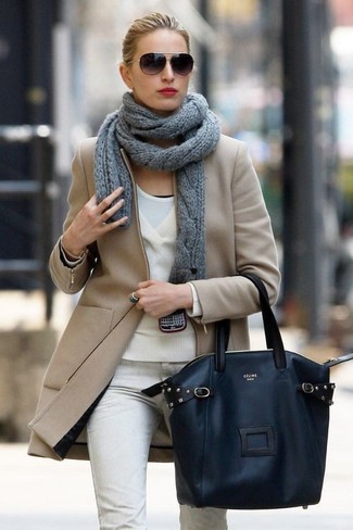 Hellbeige Pullover mit einem Rundhalsausschnitt kombinieren – 182 Damen Outfits