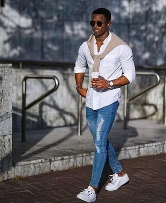 Welche enge Jeans mit hellbeige Pullovers mit einem Rundhalsausschnitt zu tragen – 50 Herren Outfits