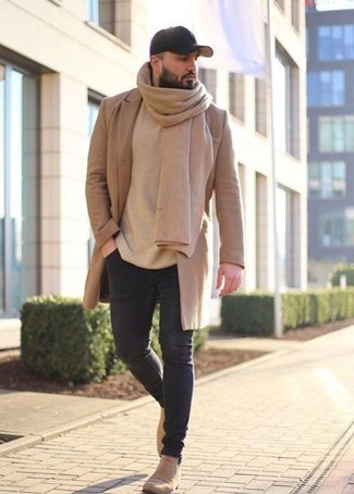 Welche enge Jeans mit hellbeige Pullovers mit einem Rundhalsausschnitt zu tragen – 50 Herren Outfits