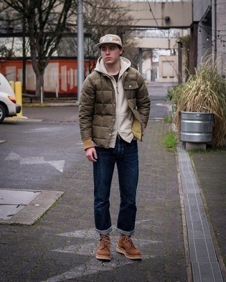 Welche Daunenjacken mit hellbeige Pullovers mit einem Kapuze zu tragen – 15 Herren Outfits
