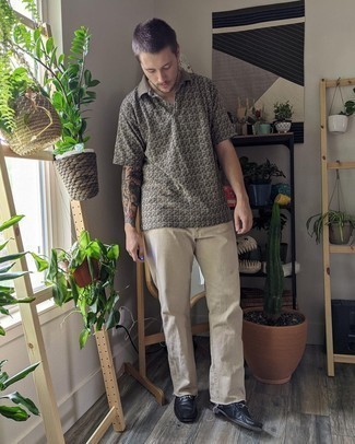 Hellbeige Jeans kombinieren – 43 Herren Outfits heiß Wetter