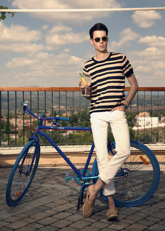 Hellbeige Jeans kombinieren – 43 Herren Outfits heiß Wetter