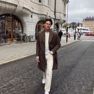 Hellbeige Jeans kombinieren – 65 Herren Outfits kalt Wetter