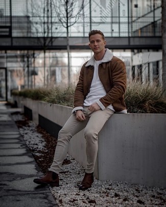 Hellbeige Jeans kombinieren – 65 Herren Outfits kalt Wetter