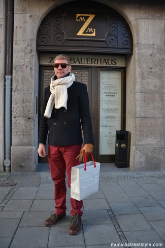 Hellbeige Strick Schal kombinieren – 12 Herren Outfits