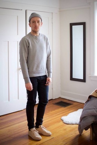 Welche Sweatshirts mit hellbeige niedriger Sneakers zu tragen – 34 Herren Outfits