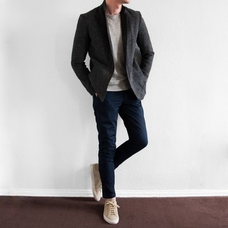 Welche Sweatshirts mit hellbeige niedriger Sneakers zu tragen – 34 Herren Outfits