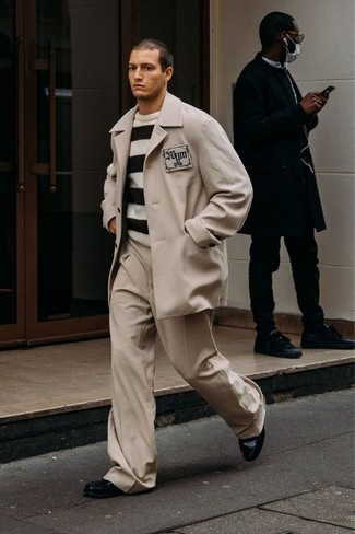 20 Jährige: Hellbeige Regenjacke kombinieren – 68 Herren Outfits