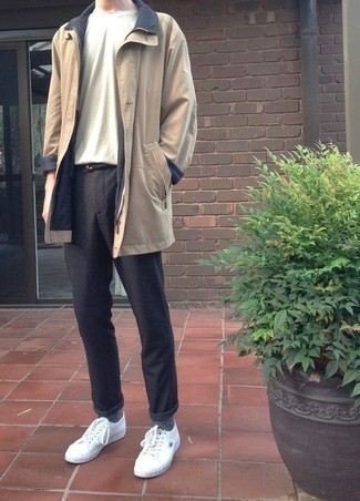 20 Jährige: Hellbeige Regenjacke kombinieren – 68 Herren Outfits