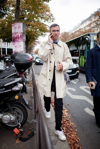 Hellbeige Regenjacke kombinieren – 88 Frühling Herren Outfits