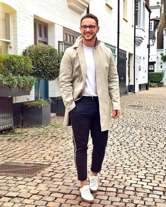 Hellbeige Regenjacke kombinieren – 88 Frühling Herren Outfits