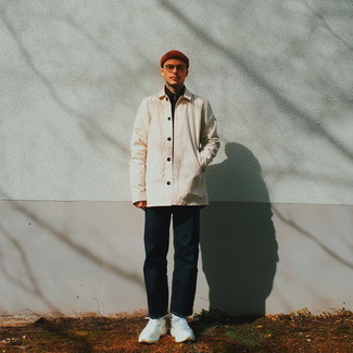 20 Jährige: Hellbeige Regenjacke kombinieren – 68 Herren Outfits