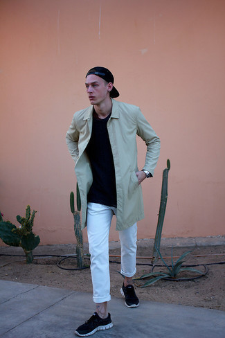 20 Jährige: Hellbeige Regenjacke kombinieren – 68 Herren Outfits